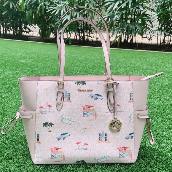 Michael Kors Gilly Tote - Picture 5 of 13